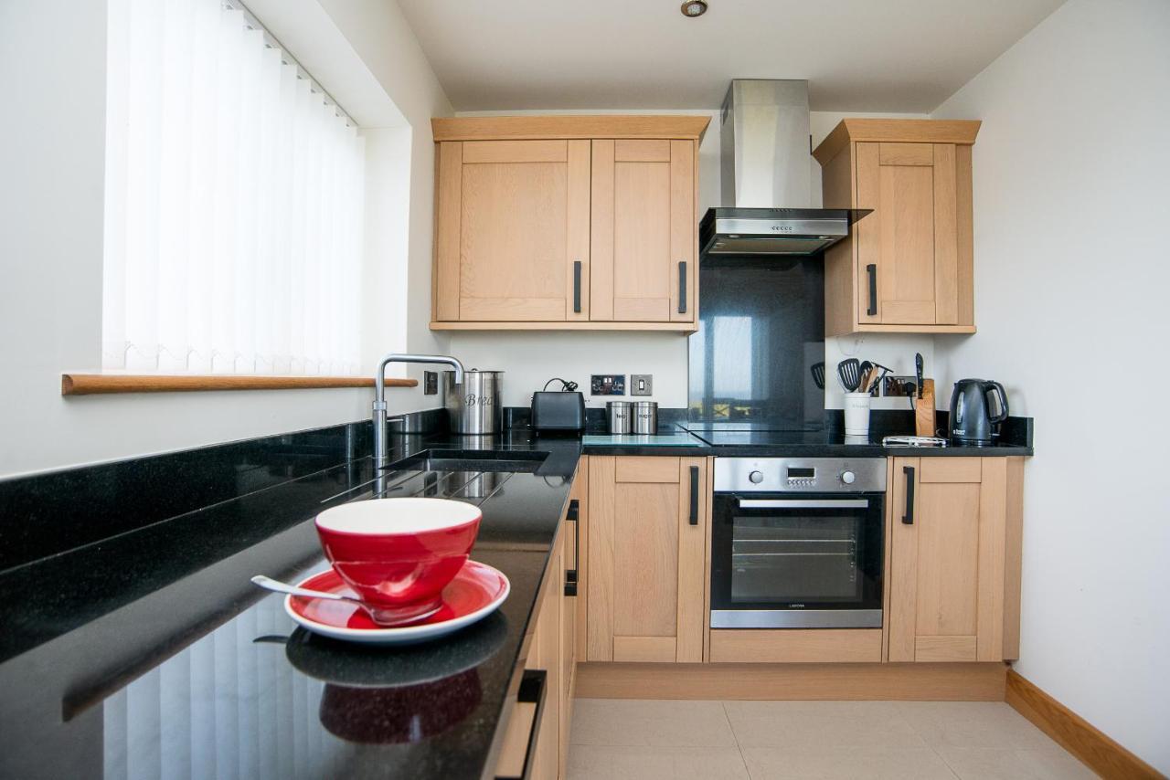 Finest Retreats - Sea Views Cottage Престатін Екстер'єр фото